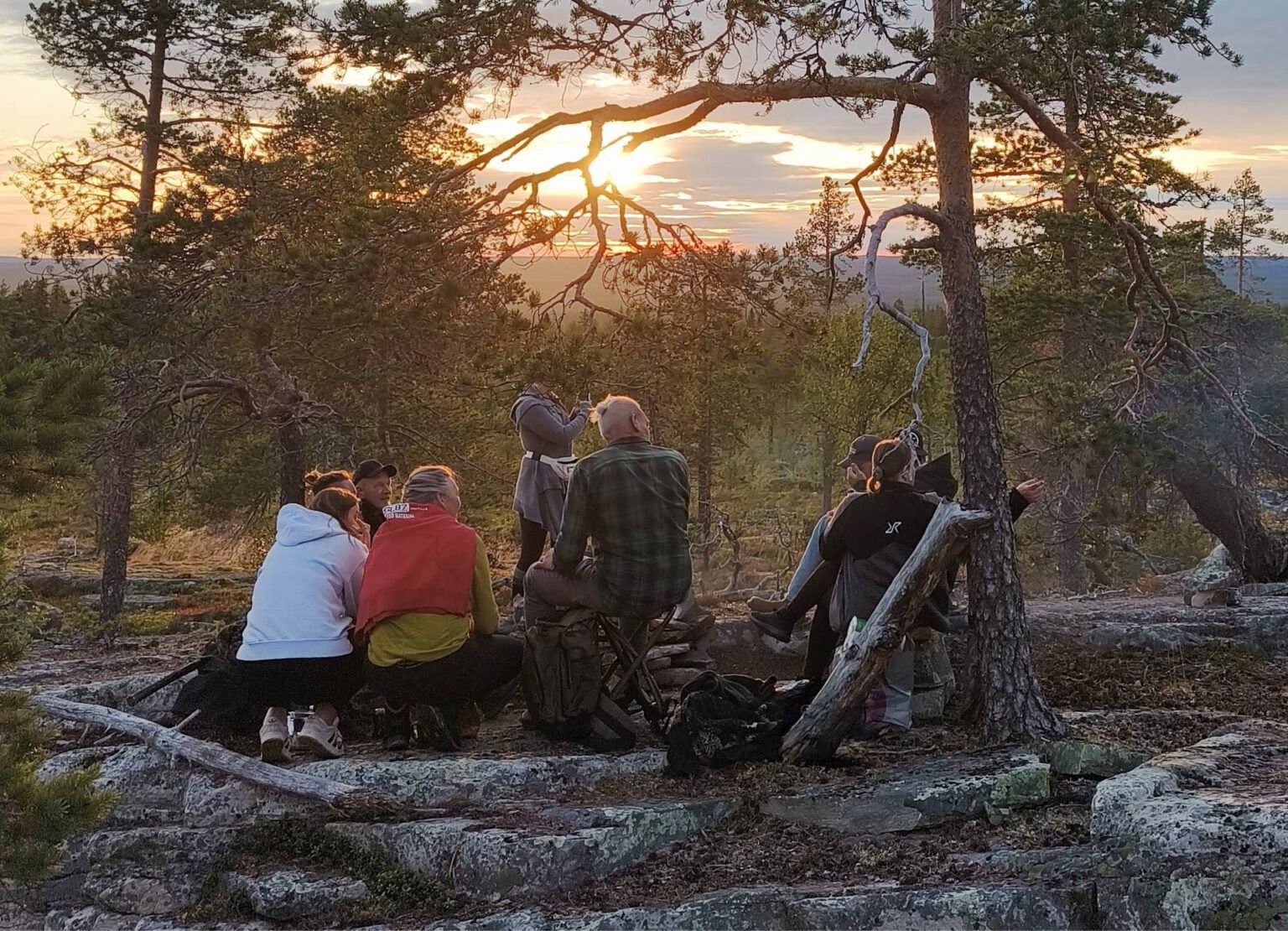north-tours-husky-safari-reindeer-farm-in-rovaniemi